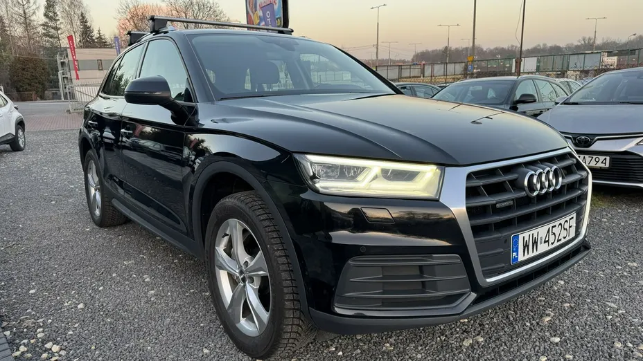 AUDI Q5 -