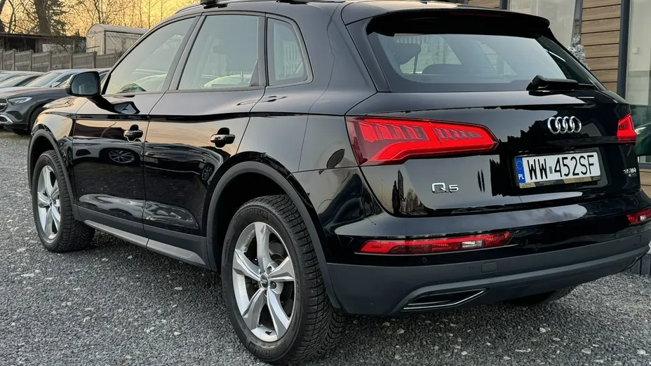 AUDI Q5 -