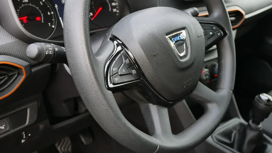 DACIA Sandero -