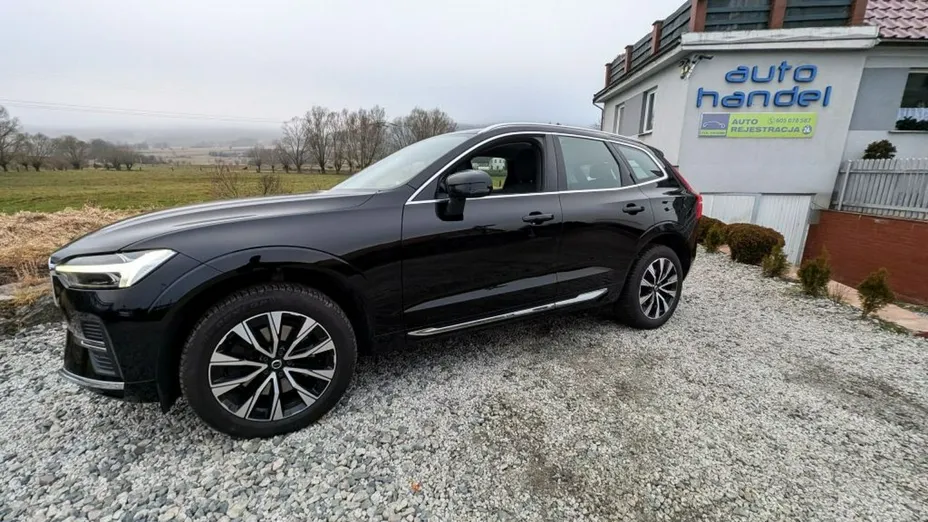 VOLVO XC60 -