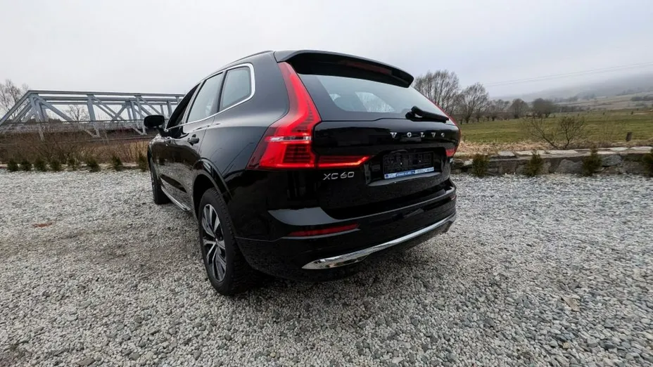 VOLVO XC60 -