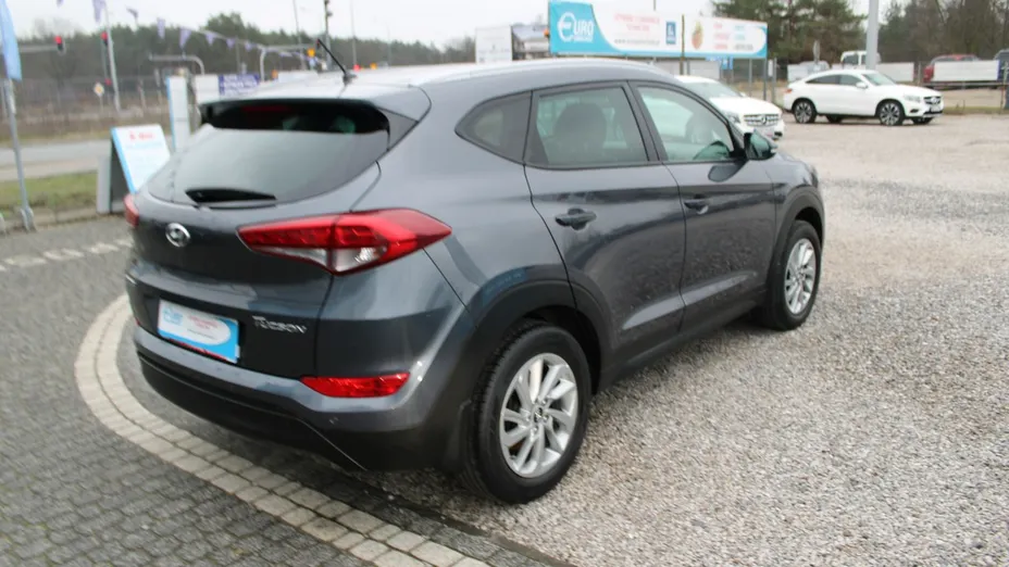 HYUNDAI Tucson -