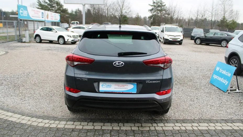 HYUNDAI Tucson -
