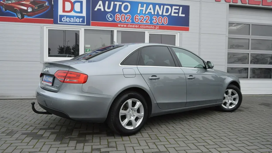 AUDI A4 -