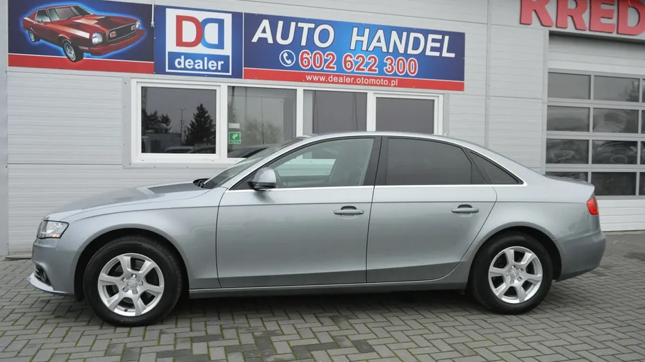 AUDI A4 -