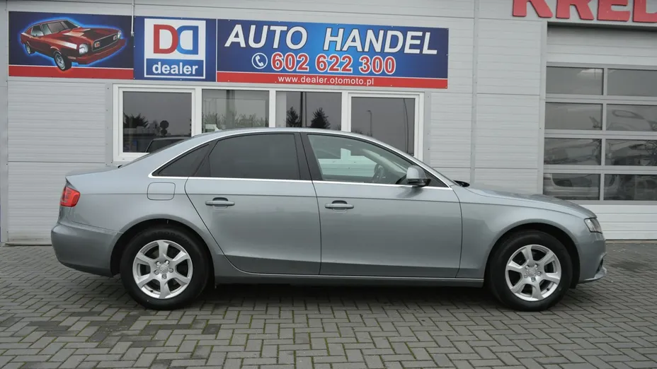AUDI A4 -