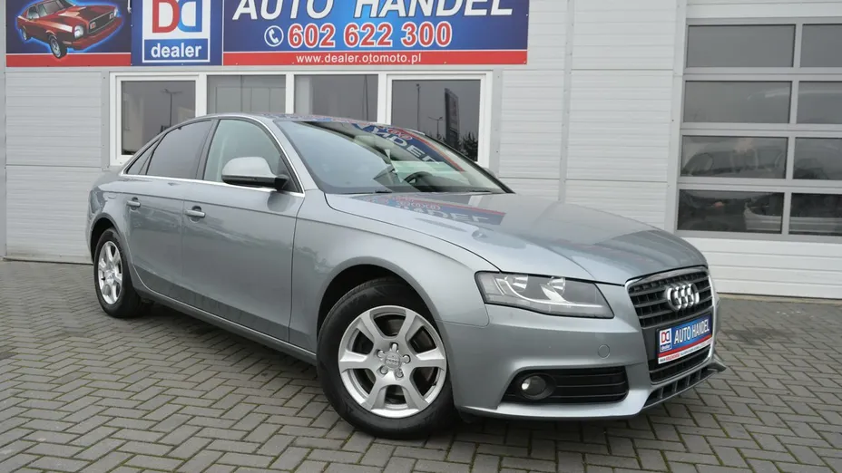 AUDI A4 -