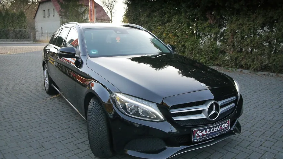 MERCEDES-BENZ C Klasa -