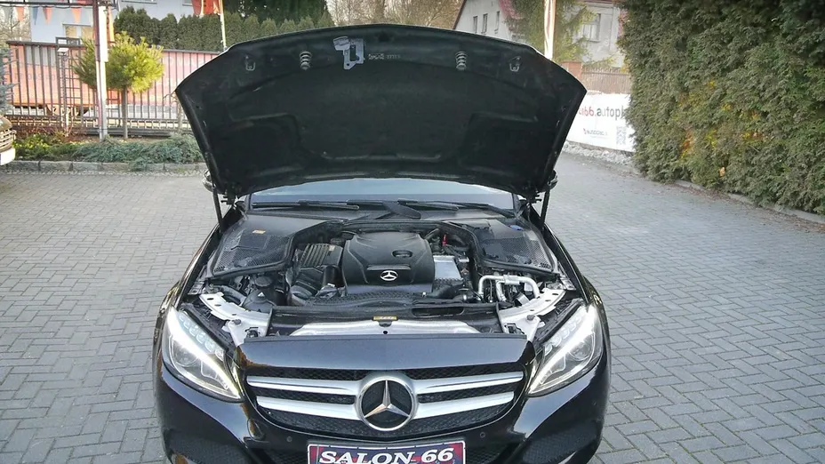 MERCEDES-BENZ C Klasa -