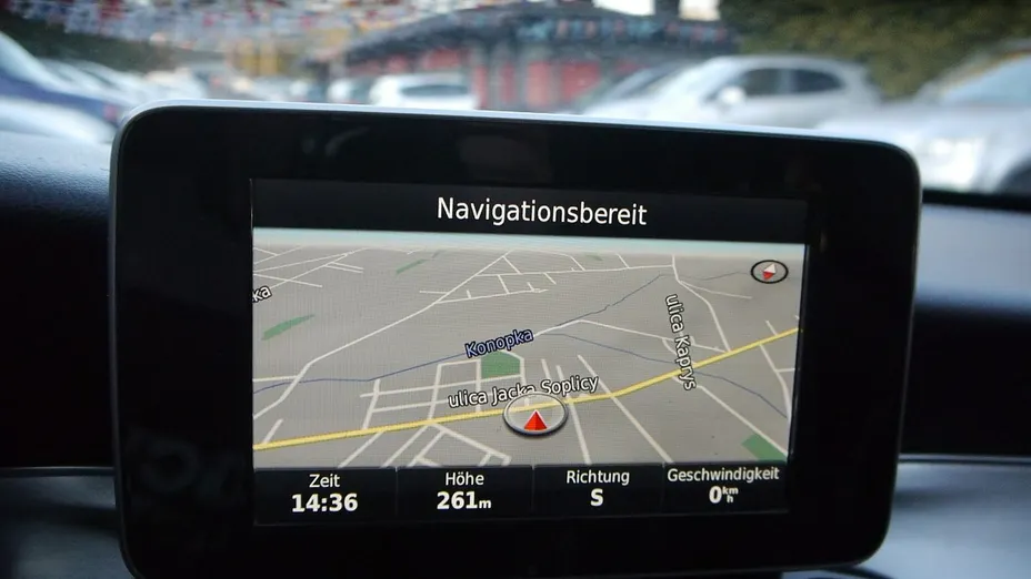 MERCEDES-BENZ C Klasa -