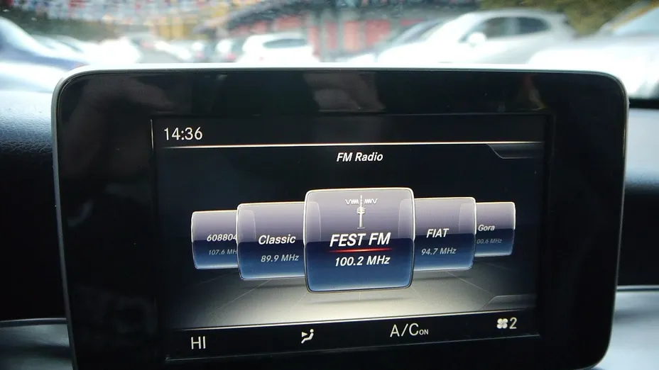 MERCEDES-BENZ C Klasa -