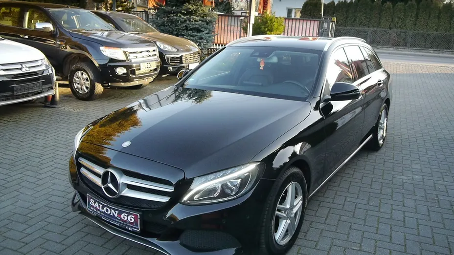 MERCEDES-BENZ C Klasa -