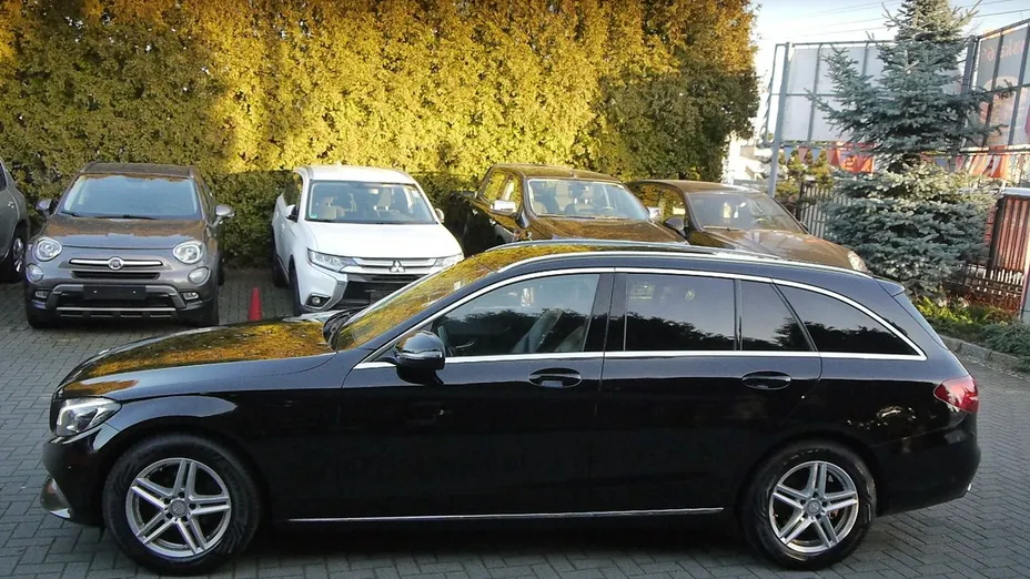 MERCEDES-BENZ C Klasa -