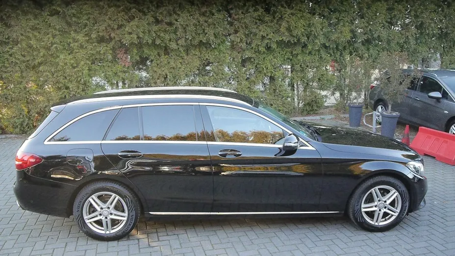 MERCEDES-BENZ C Klasa -
