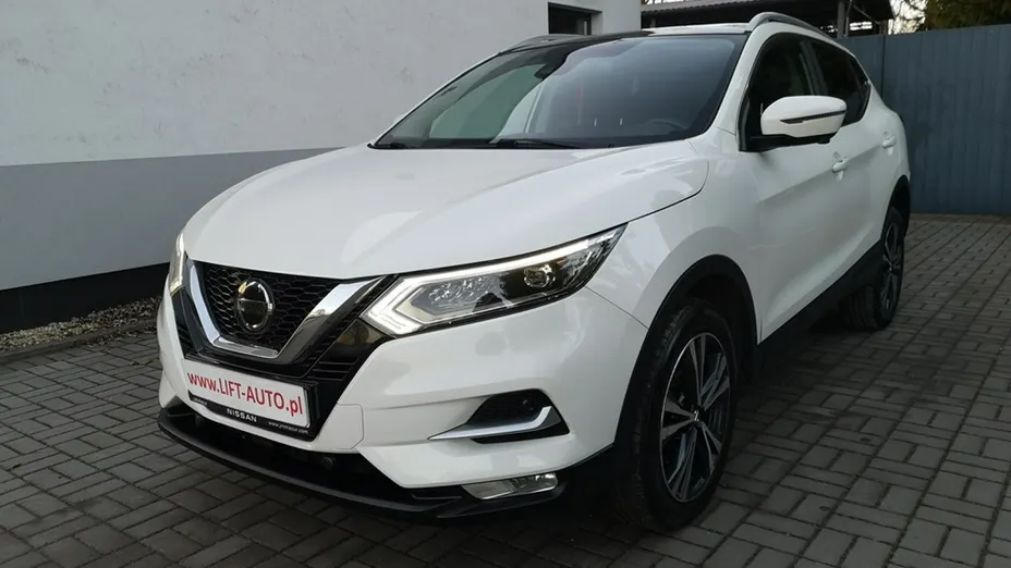 NISSAN Qashqai -