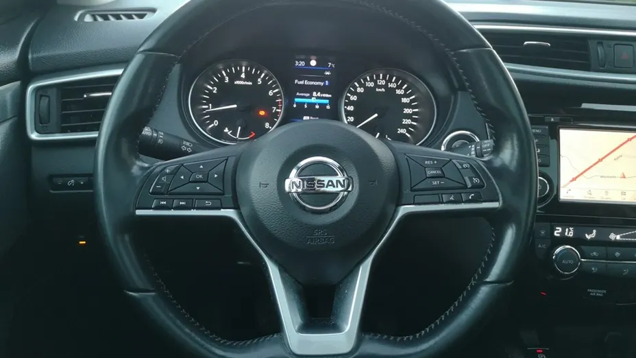 NISSAN Qashqai -