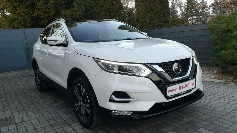 NISSAN Qashqai -