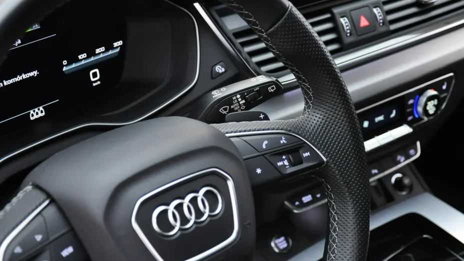 AUDI Q5 Q5 40 TFSI mHEV Quattro S Line S tronic