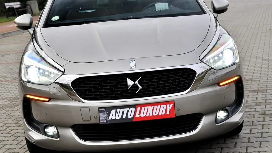 CITROEN DS5 -