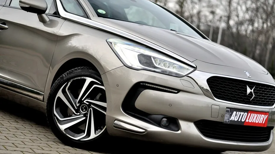 CITROEN DS5 -