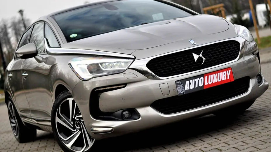 CITROEN DS5 -