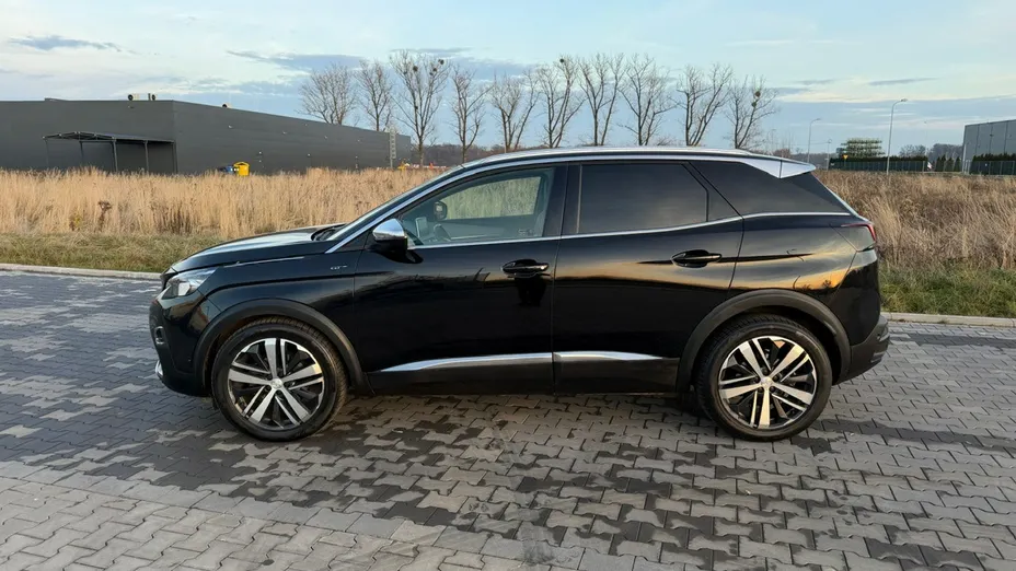 PEUGEOT 3008 -
