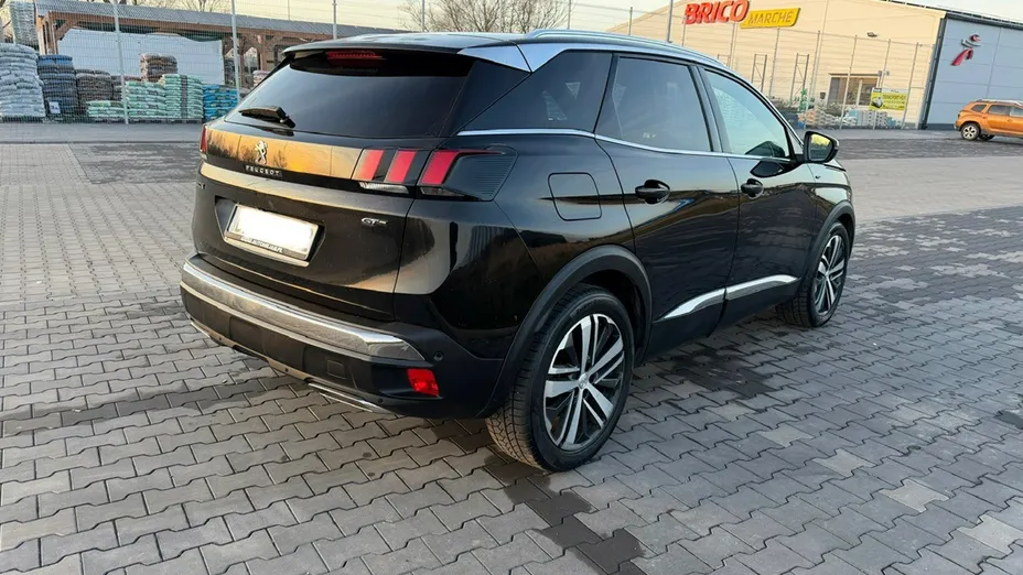 PEUGEOT 3008 -