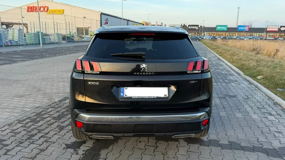 PEUGEOT 3008 -