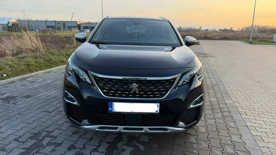 PEUGEOT 3008 -