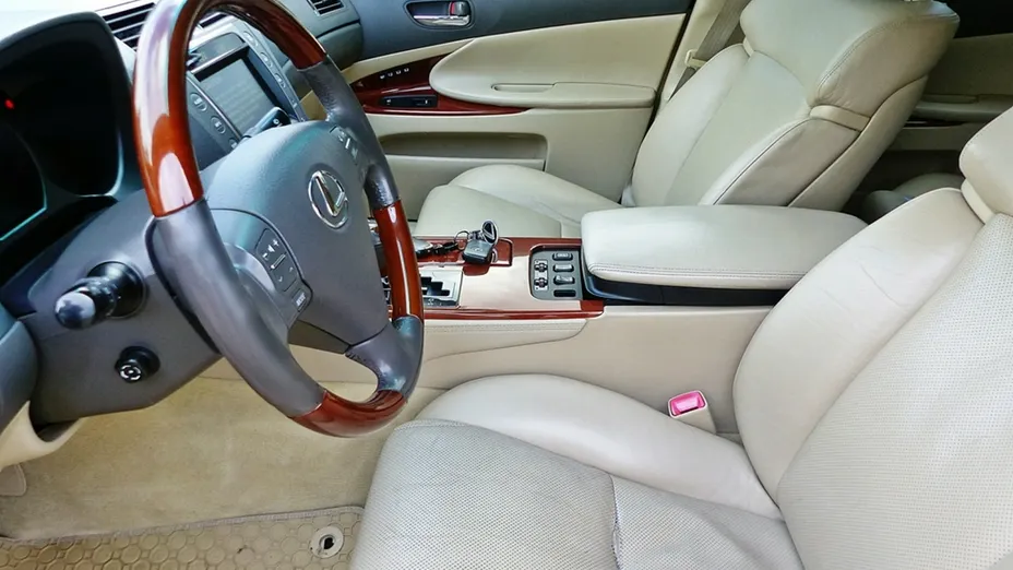 LEXUS GS -
