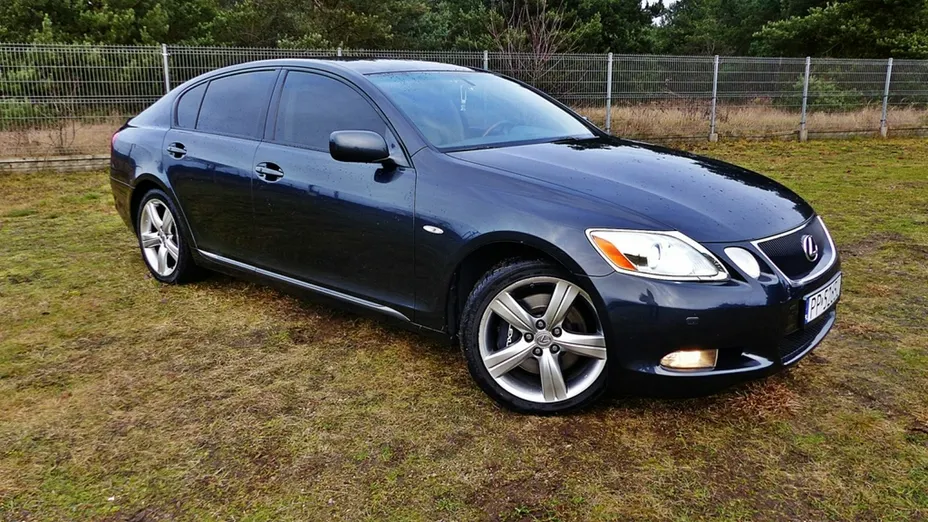 LEXUS GS -