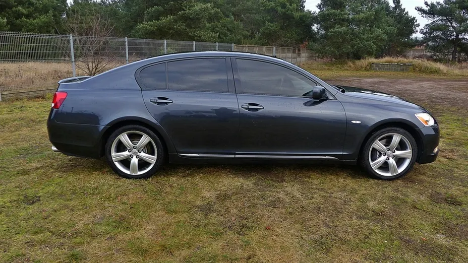 LEXUS GS -