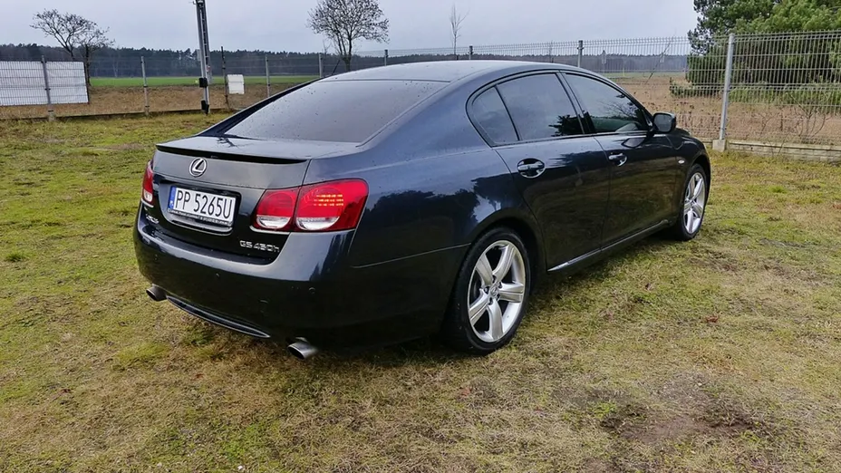 LEXUS GS -