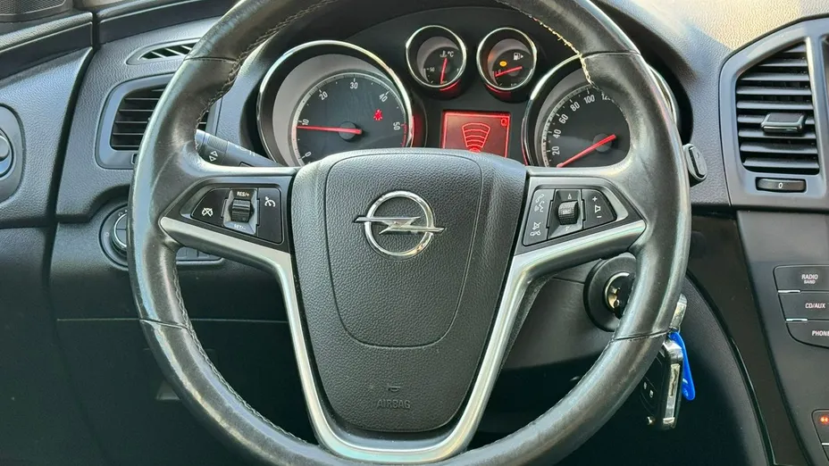 OPEL Insignia -