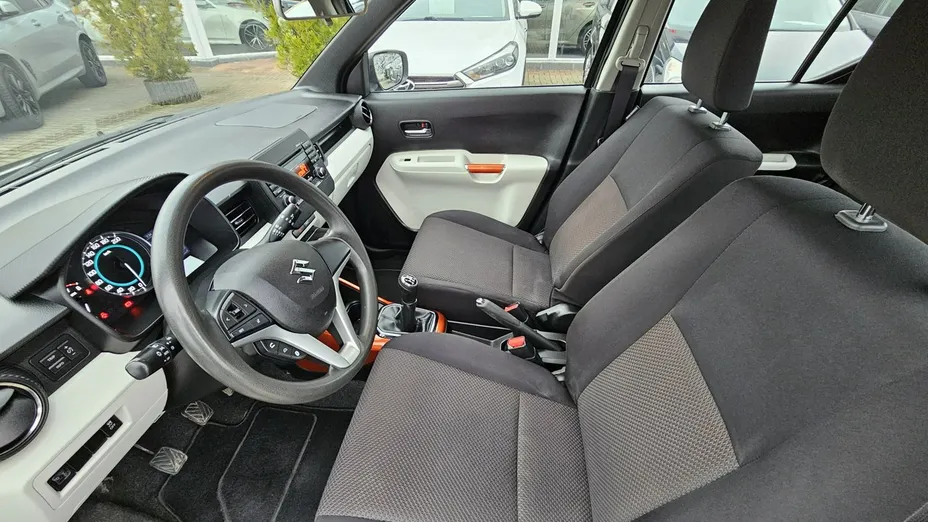 SUZUKI Ignis -