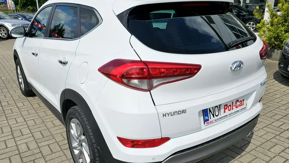 HYUNDAI Tucson -