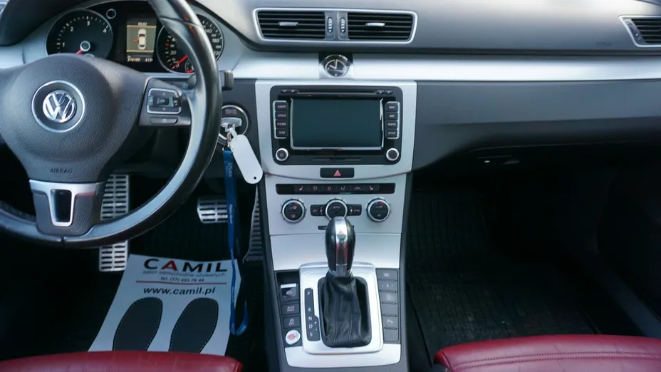 VOLKSWAGEN CC -