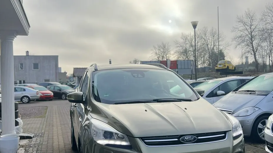 FORD Kuga -