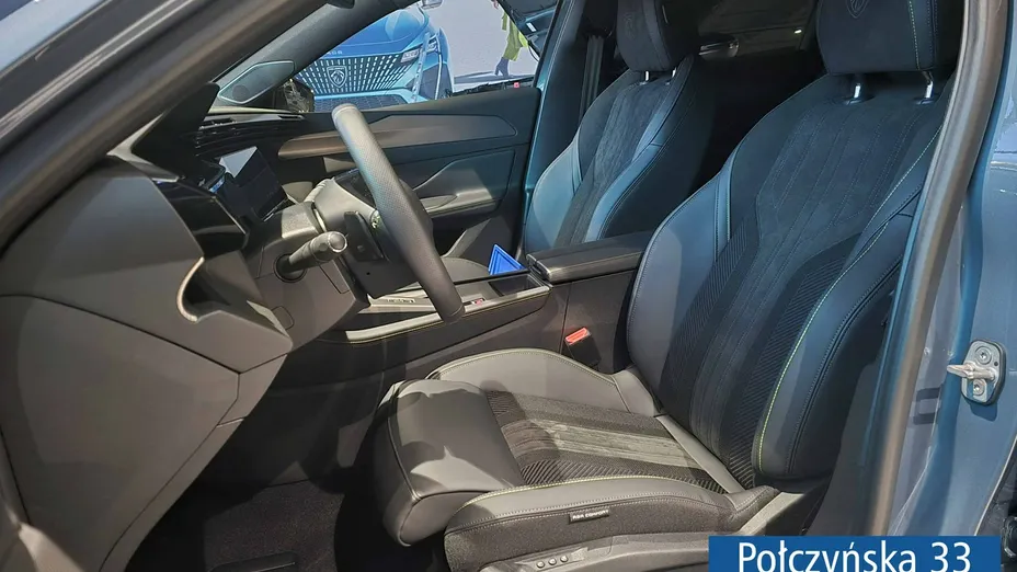 PEUGEOT 308 -