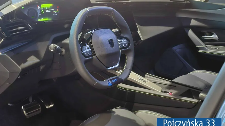 PEUGEOT 308 -