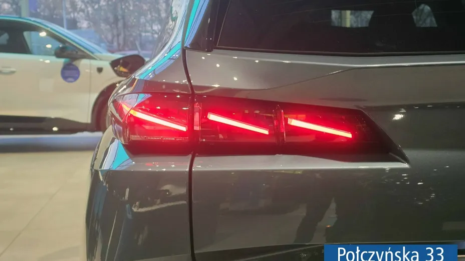 PEUGEOT 308 -