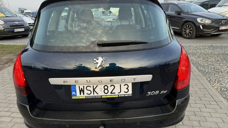 PEUGEOT 308 -