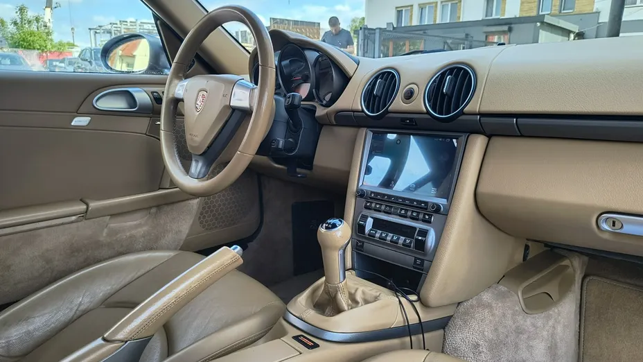 PORSCHE Cayman -