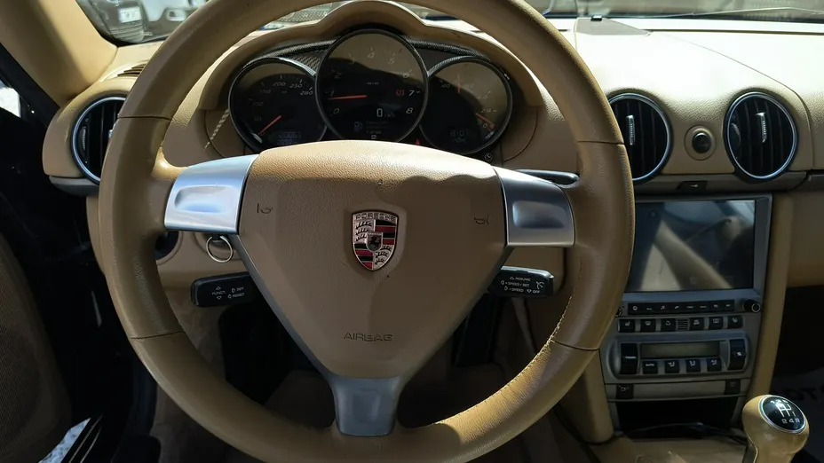 PORSCHE Cayman -