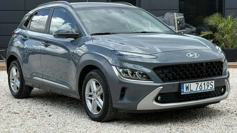 HYUNDAI Kona -