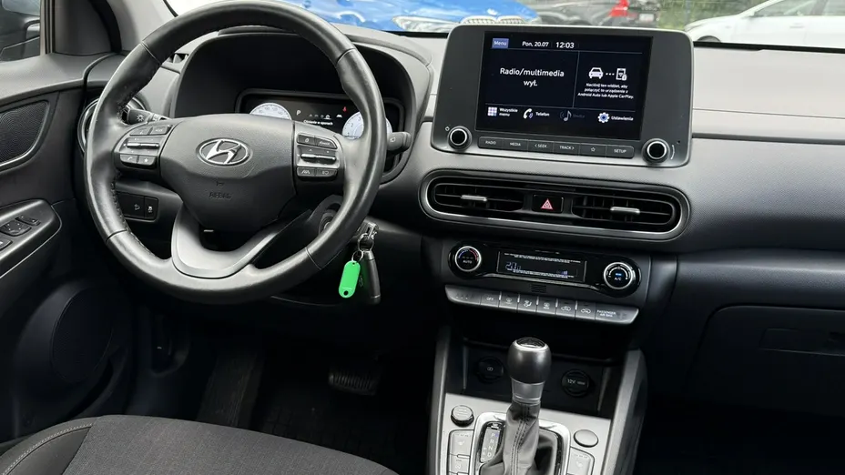 HYUNDAI Kona -