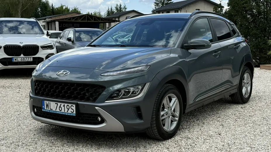 HYUNDAI Kona -