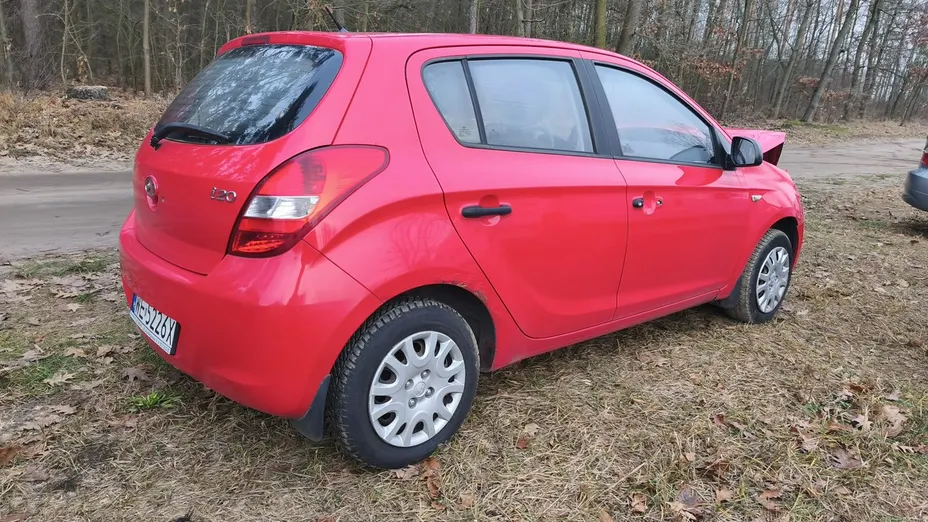 HYUNDAI i20 -
