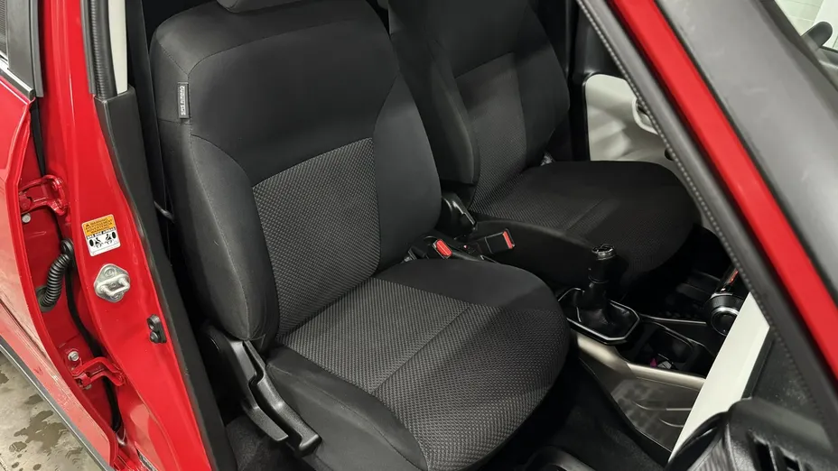 SUZUKI Ignis -