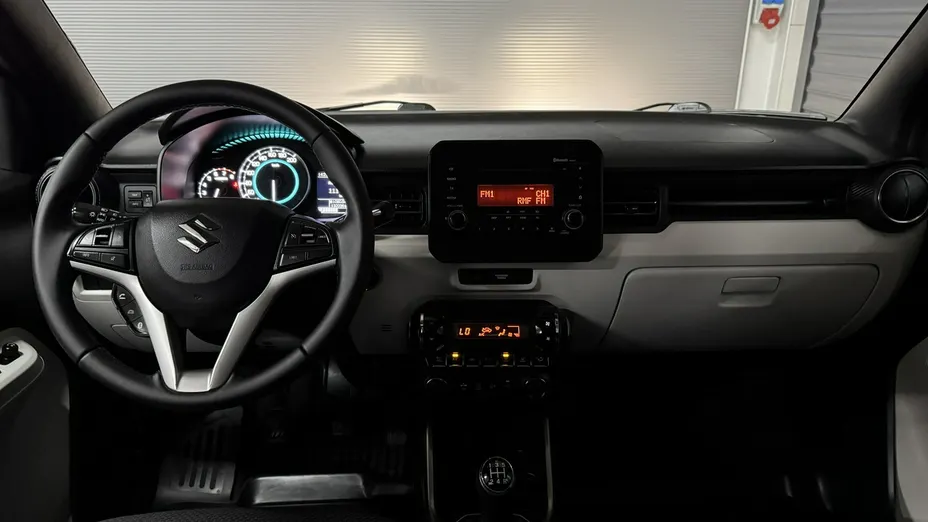 SUZUKI Ignis -